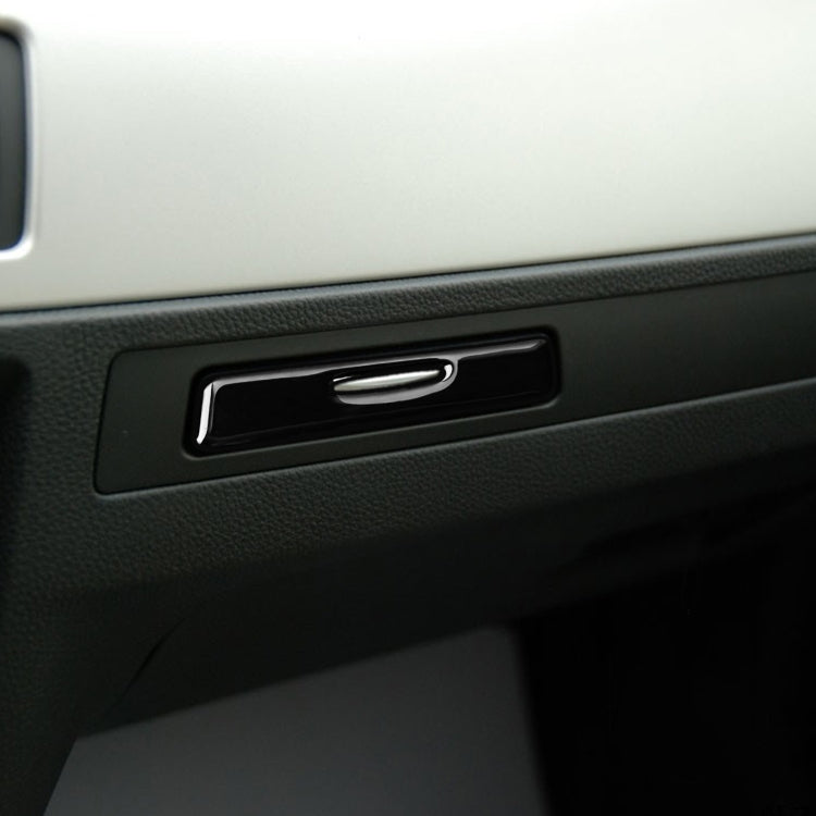 Stylish Carbon Fibre Cup Holder Stickers for BMW 3 Series E90 (2005-2012) - Left & Right Drive Decor Enhancers