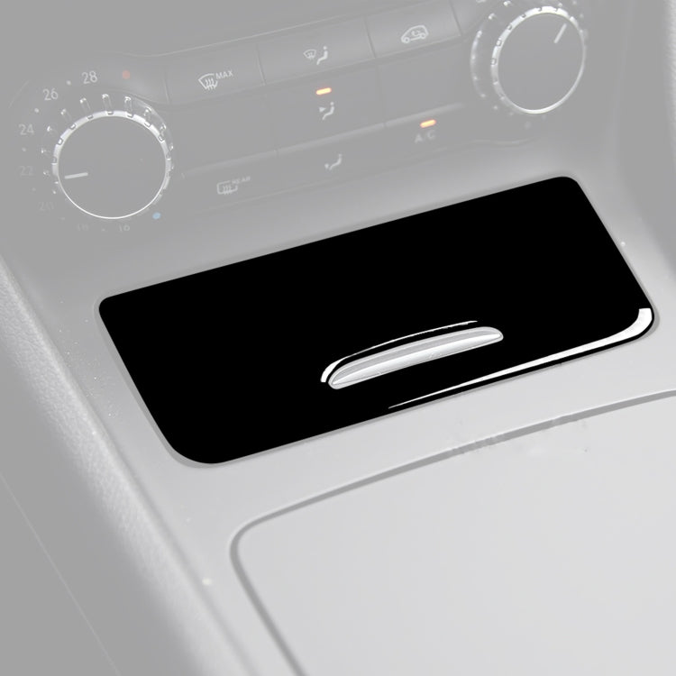 Elegant Decorative Sticker for Mercedes-Benz Cigarette Lighter Cover (A-Class 2013-2018, CLA 2013-2017, GLA 2015-2018) - Universal Fit for Left and Right Drive