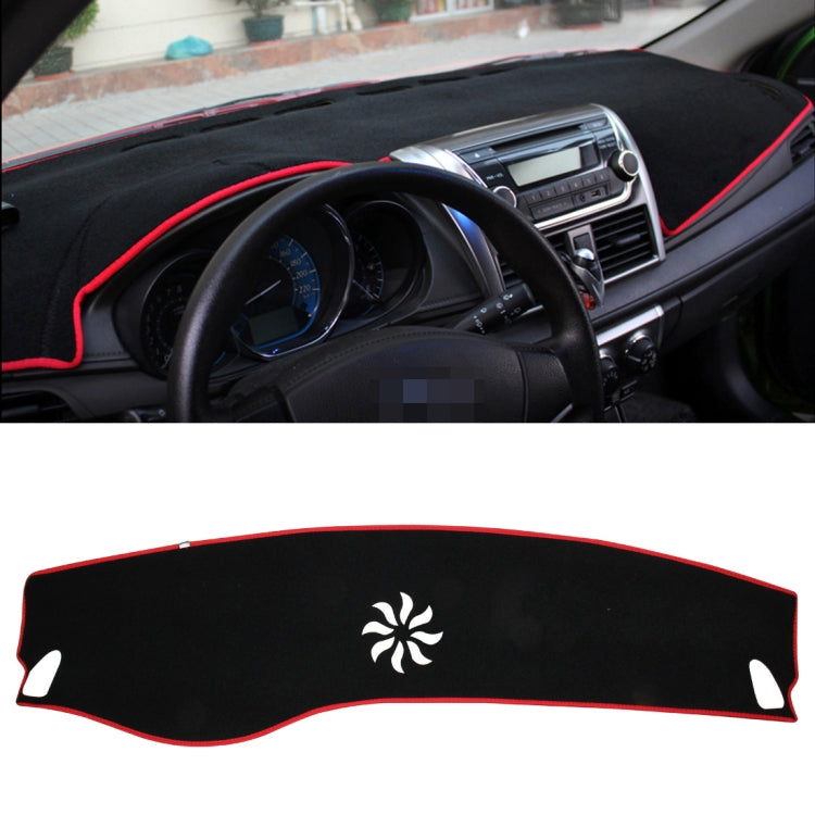 Mercedes-Benz C-Class 2015-2018 Dashboard Sunscreen Mat - Stylish Protection for Your Instrument Panel