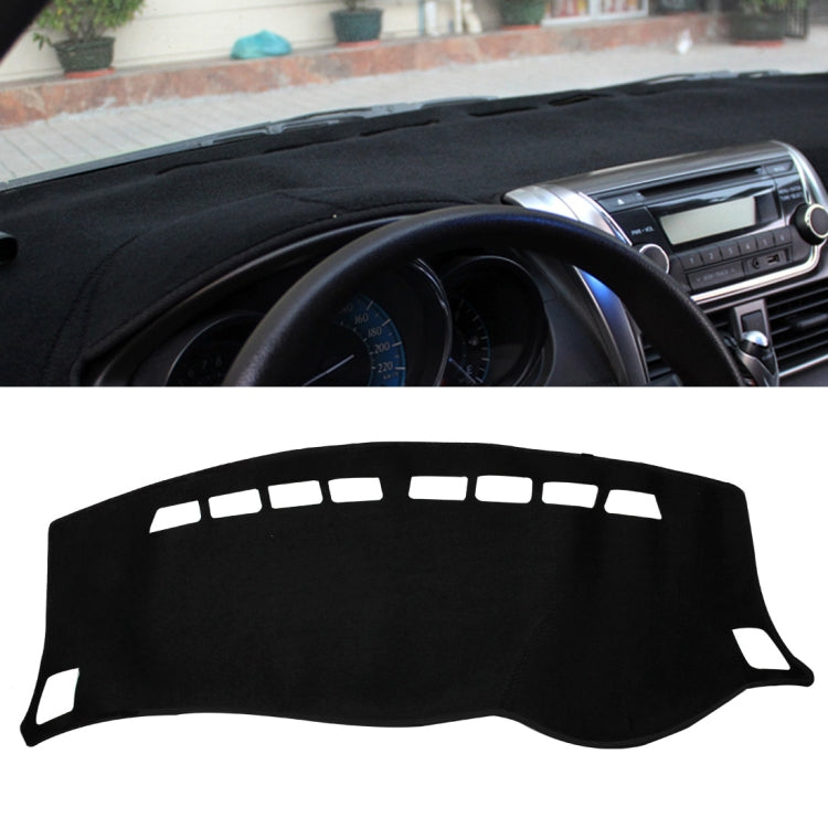 Nissan 14 Sylphy Custom Dashboard Sunshade Mat - Stylish Protection for Your Interior