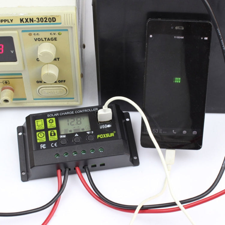 FOXSUR 30A Solar Charge Controller 12V / 24V Automatic Identification Controller