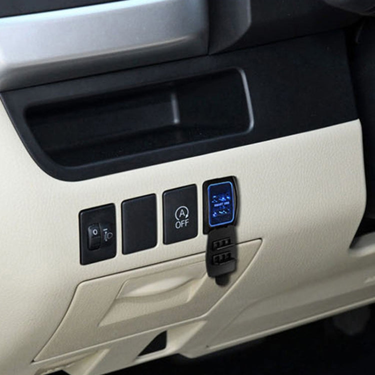 Car 3.1A USB Double-sided Mobile Phone Charger for Toyota, 3.1A