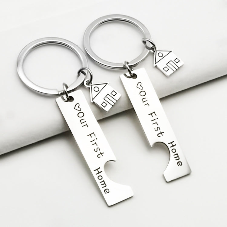 Chic Stainless Steel Keychain Set with House Pendant – Lightweight & Durable