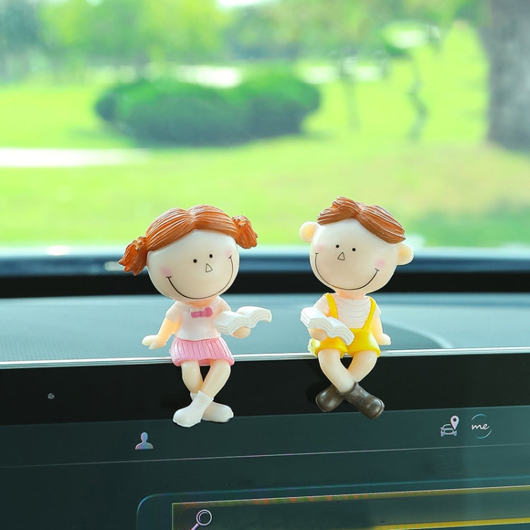 Charming Kissing Couple Car Decoration Doll – PVC Hand-Painted Elegance