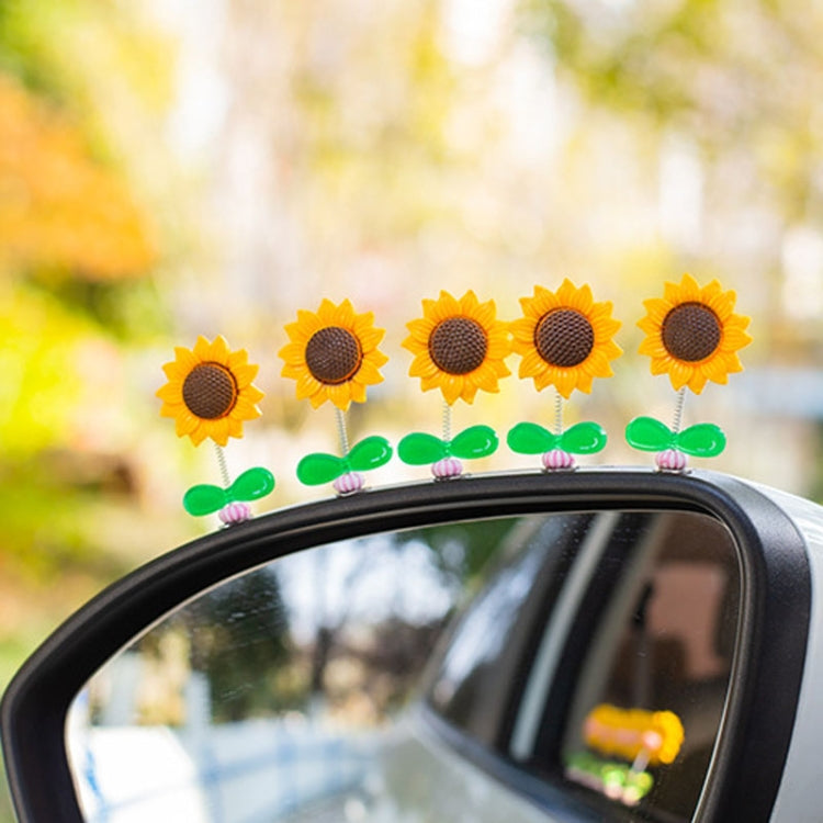 5pcs /Set Cute Sunflower Car Ornament Car Center Console Shaking Flowers Decoration